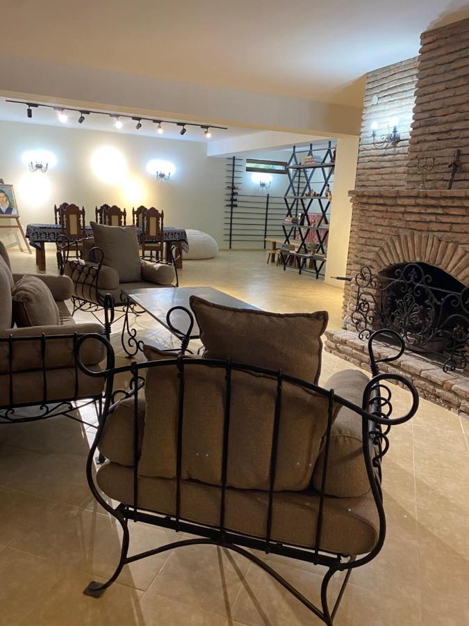 Rare House With Garden Villa Tbiliszi Kültér fotó